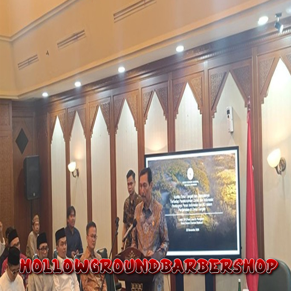 Luhut: Presiden Prabowo Katakan RI Siap Damaikan Gaza
